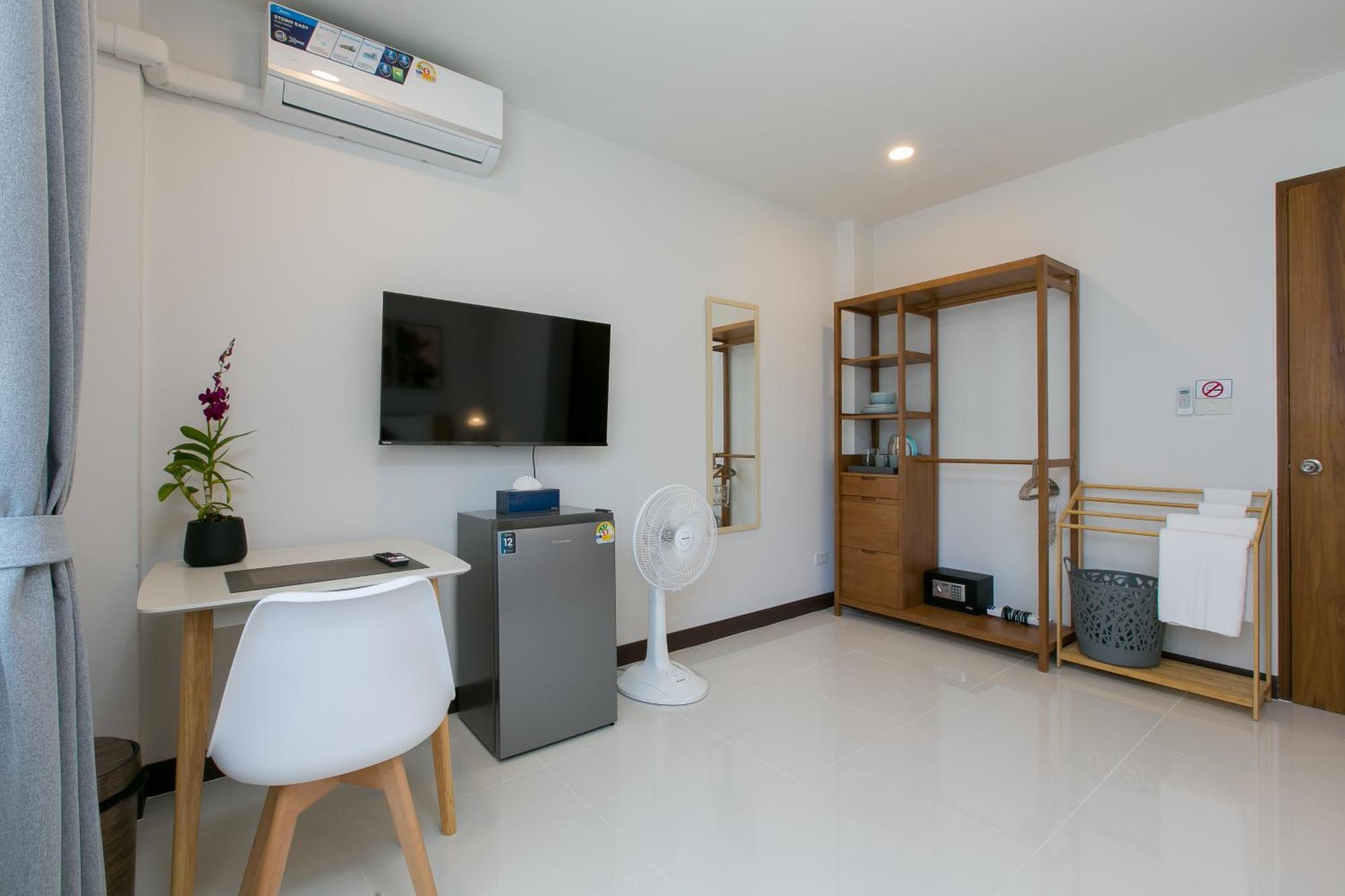 Wow Academy & Stay Soi Tai-Aed 2A Ban Suan  Exterior foto